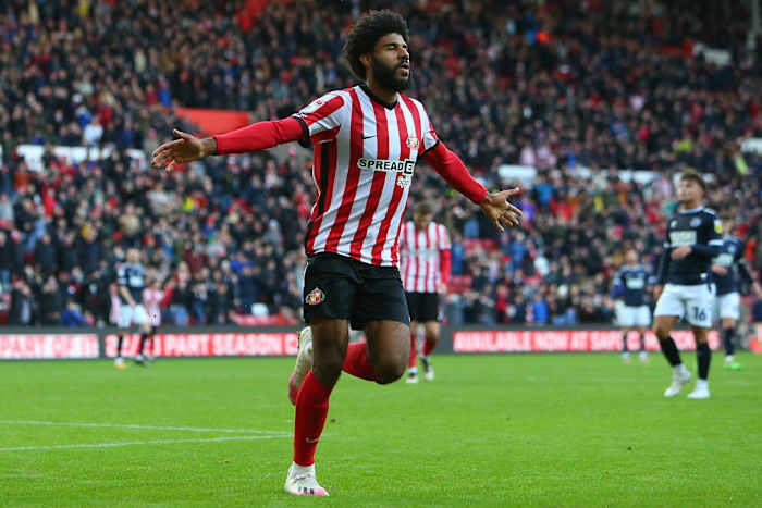 Ellis Simms celebrates for Sunderland